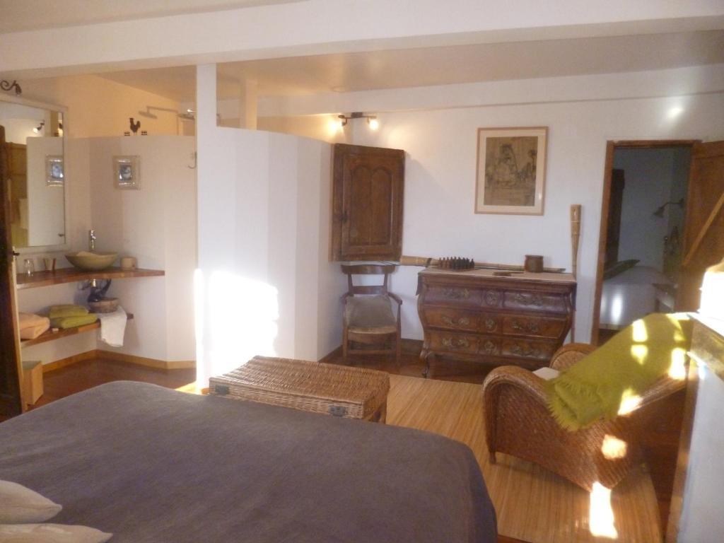 Haras Picard Du Sant Bed and Breakfast Lasserre  Exteriör bild