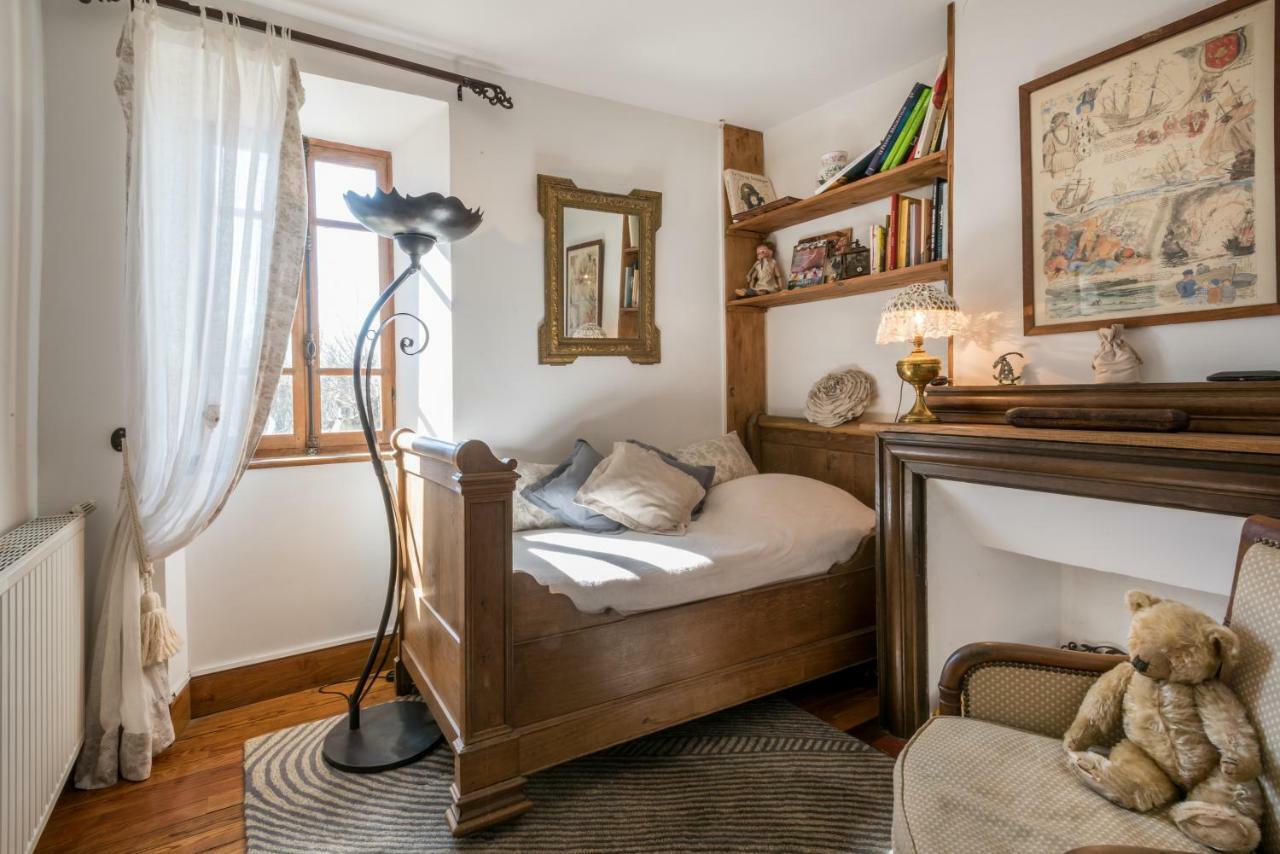Haras Picard Du Sant Bed and Breakfast Lasserre  Exteriör bild