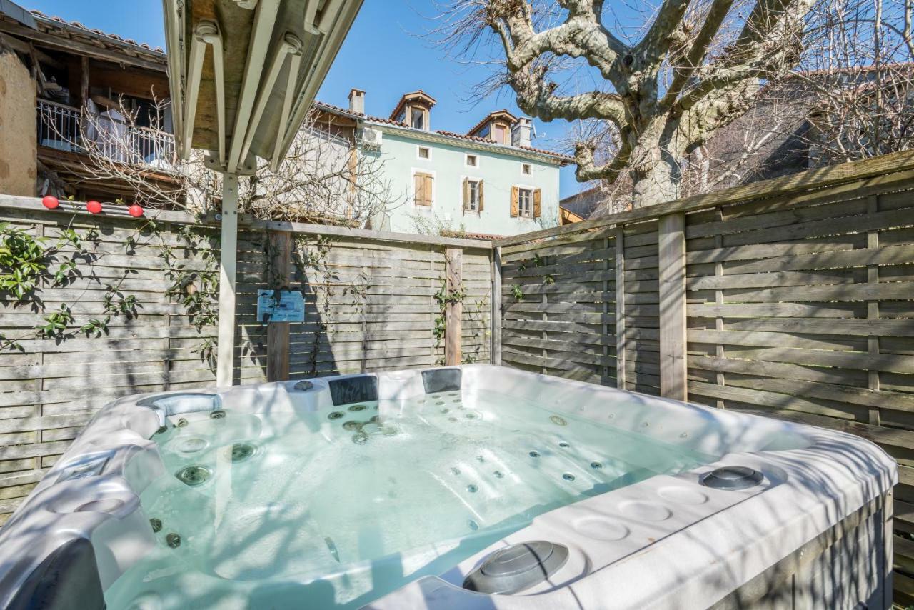 Haras Picard Du Sant Bed and Breakfast Lasserre  Exteriör bild