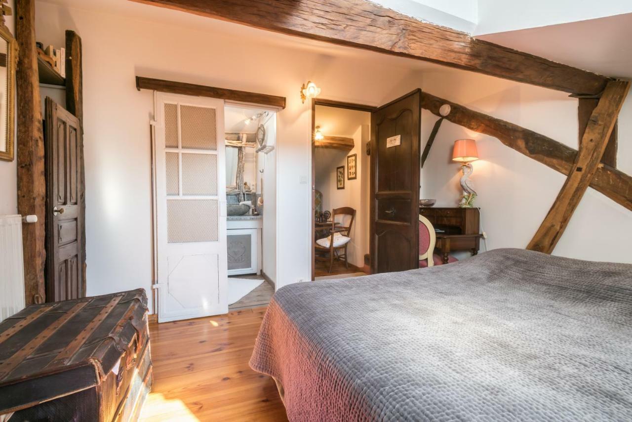 Haras Picard Du Sant Bed and Breakfast Lasserre  Exteriör bild